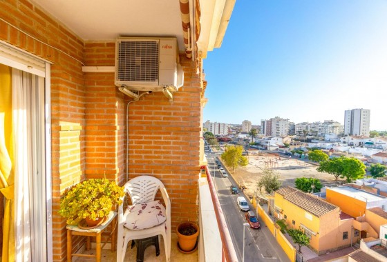 Resale - Apartment - Torrevieja - Calas blanca