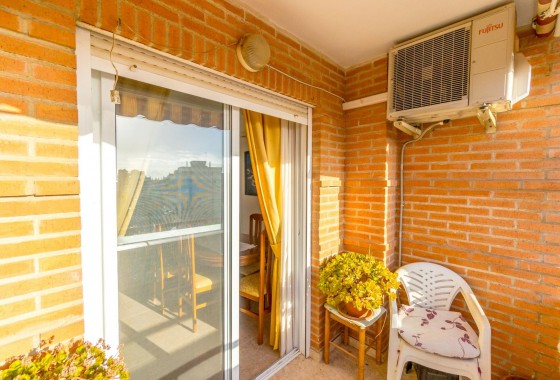 Resale - Apartment - Torrevieja - Calas blanca