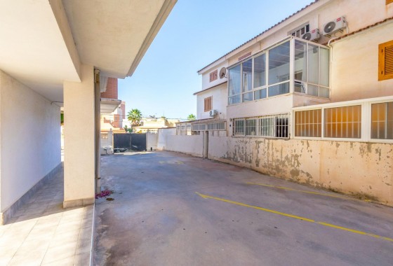 Resale - Apartment - Torrevieja - Calas blanca