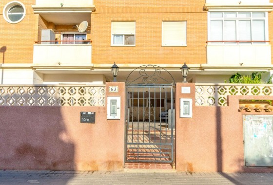 Resale - Apartment - Torrevieja - Calas blanca