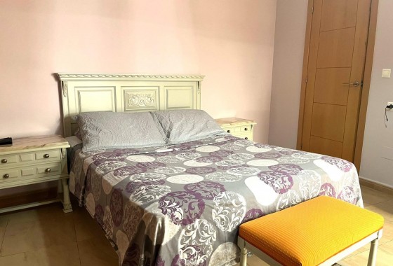 Resale - Apartment - Catral