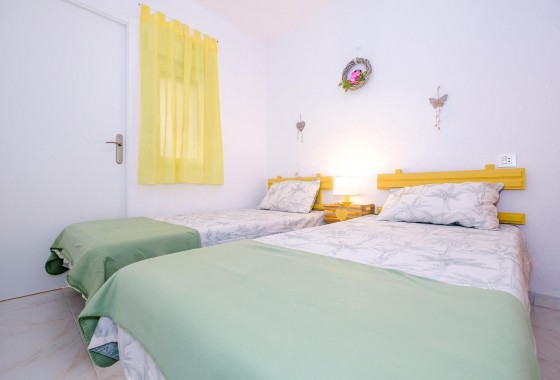 Resale - Bungalow - Torrevieja - Playa de los Naufragos