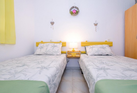 Resale - Bungalow - Torrevieja - Playa de los Naufragos