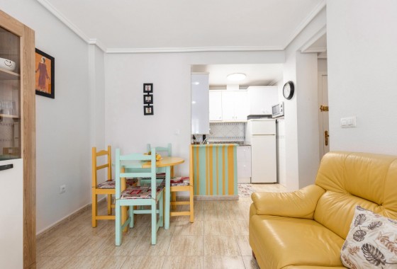 Resale - Apartment - Torrevieja - Estacion de autobuses