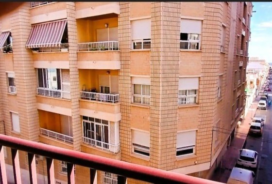 Resale - Apartment - Torrevieja - Centro