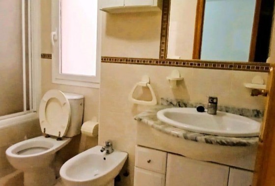 Resale - Apartment - Torrevieja - Centro