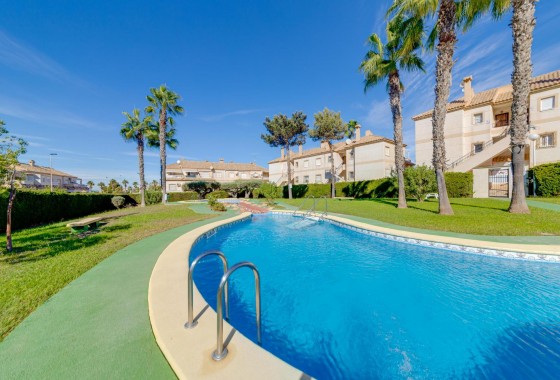 Resale - Bungalow - Torrevieja - Aguas Nuevas 2