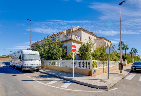 Segunda Mano - Bungalow - Torrevieja - Aguas Nuevas 2