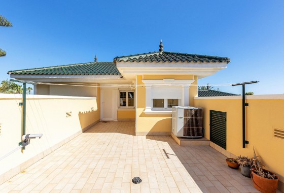 Resale - Detached Villa - Torrevieja - Torreta florida