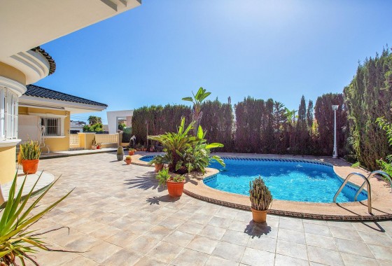 Resale - Detached Villa - Torrevieja - Torreta florida