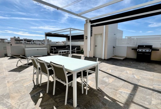 Revente - Bungalow - Torrevieja - Aguas Nuevas