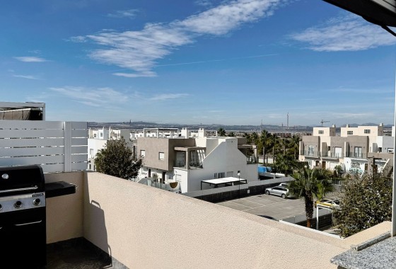 Revente - Bungalow - Torrevieja - Aguas Nuevas