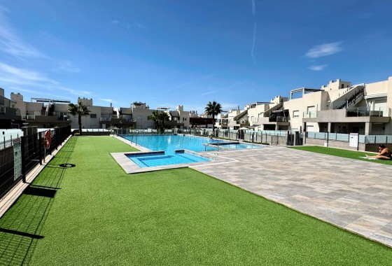 Resale - Bungalow - Torrevieja - Aguas Nuevas