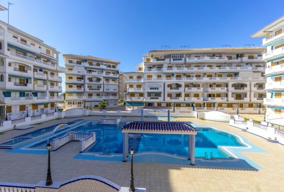 Resale - Apartment - Torrevieja - La Mata