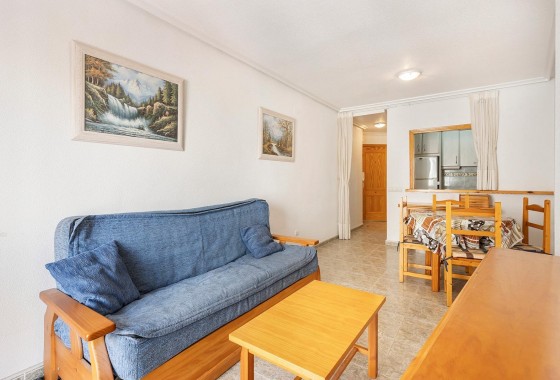 Resale - Apartment - Torrevieja - La Mata pueblo