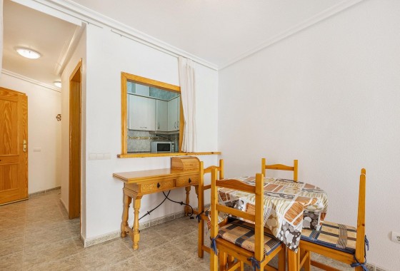 Resale - Apartment - Torrevieja - La Mata pueblo