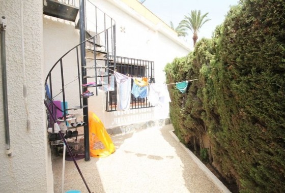 Resale - Semi-Detached Villa - Orihuela Costa - Punta Prima