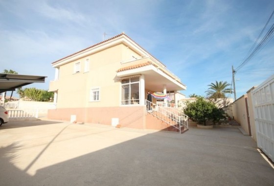 Resale - Detached Villa - Torrevieja - Aguas Nuevas