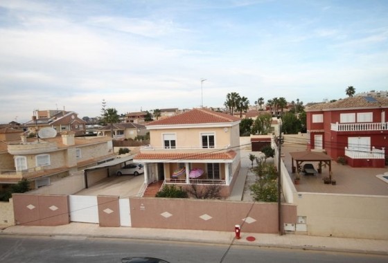 Resale - Detached Villa - Torrevieja - Aguas Nuevas