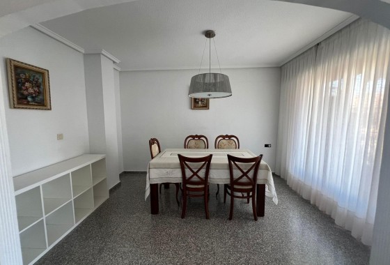 Resale - Apartment - Dolores - CENTRO