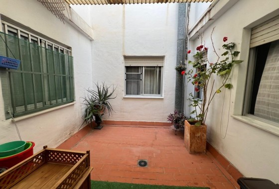 Resale - Apartment - Dolores - CENTRO