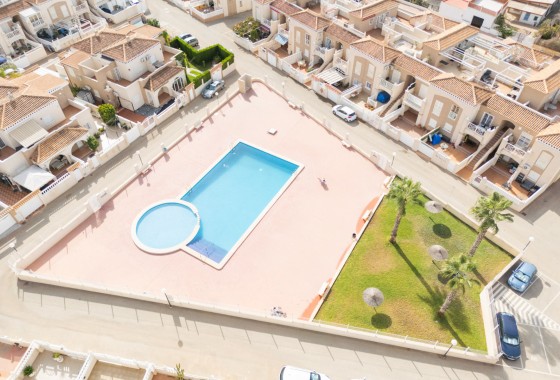 Resale - Apartment - Torrevieja - Aguas Nuevas