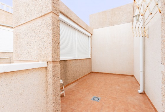 Resale - Apartment - Torrevieja - Aguas Nuevas