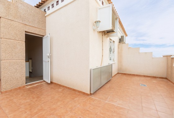 Resale - Apartment - Torrevieja - Aguas Nuevas