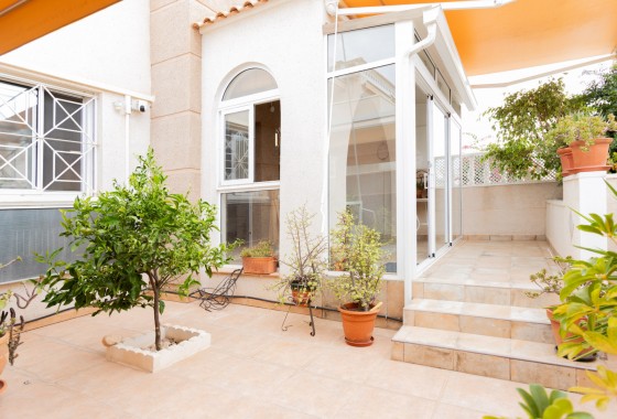 Resale - Apartment - Torrevieja - Aguas Nuevas