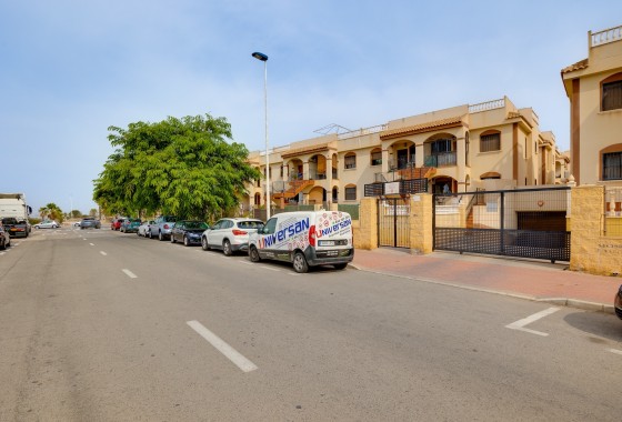 Segunda Mano - Bungalow - Torrevieja - Sector 25