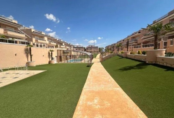 Resale - Bungalow - Torrevieja - Los altos