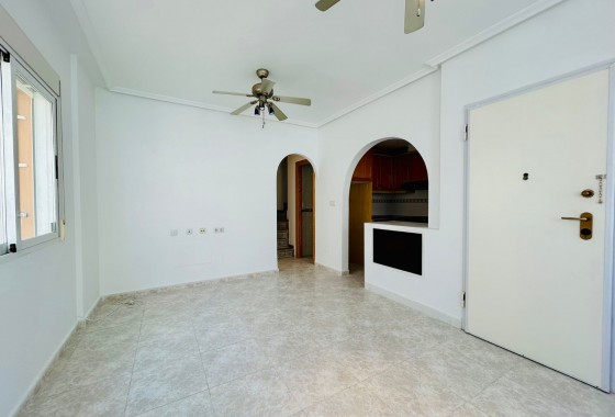 Segunda Mano - Single Family Home - Torrevieja - Sector 25