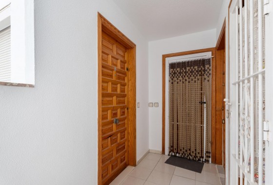 Resale - Apartment - Torrevieja - Playa de los locos