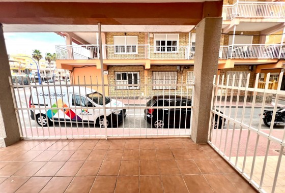 Resale - Apartment - Torrevieja - Playa de los Naufragos