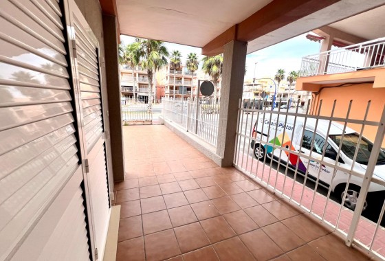 Resale - Apartment - Torrevieja - Playa de los Naufragos