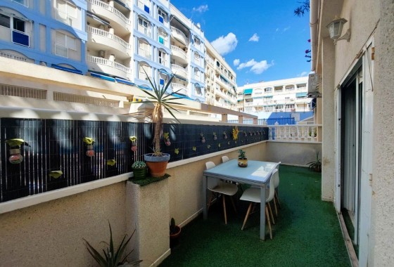 Resale - Apartment - Torrevieja - Playa de los Locos