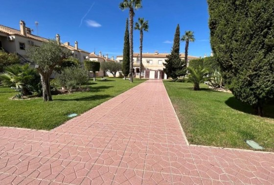 Resale - Bungalow - Orihuela Costa