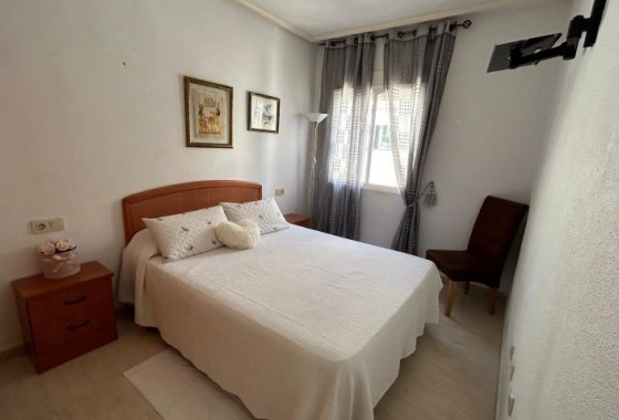 Resale - Bungalow - Orihuela Costa