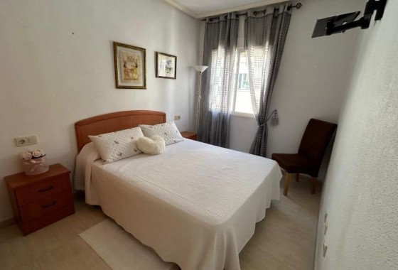 Resale - Bungalow - Orihuela Costa