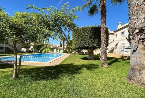 Resale - Bungalow - Orihuela Costa