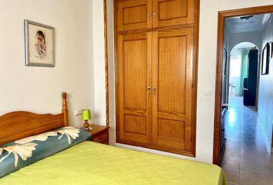 Resale - Apartment - Torrevieja - Centro