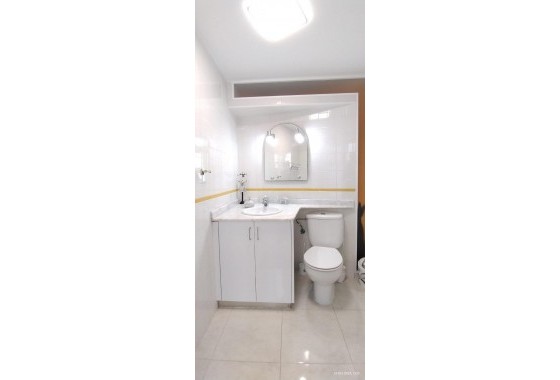 Resale - Apartment - Orihuela Costa - Punta Prima