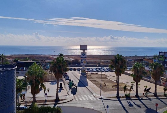 Resale - Apartment - Orihuela Costa - Punta Prima