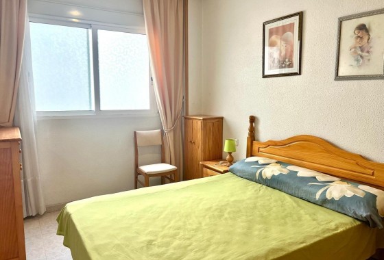 Resale - Apartment - Torrevieja - Playa de los locos