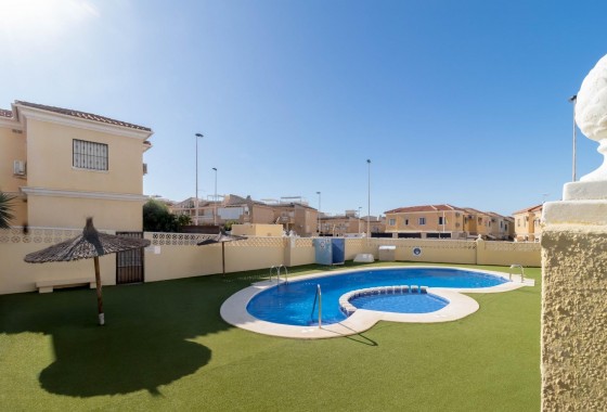 Revente - Bungalow - Torrevieja - Aguas Nuevas