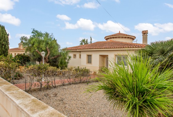 Resale - Detached Villa - Algorfa