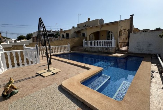 Resale - Detached Villa - Los Balcones