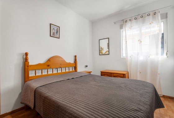 Resale - Apartment - Torrevieja - Estacion de autobuses