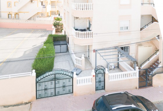 Resale - Apartment - Torrevieja - Los Frutales