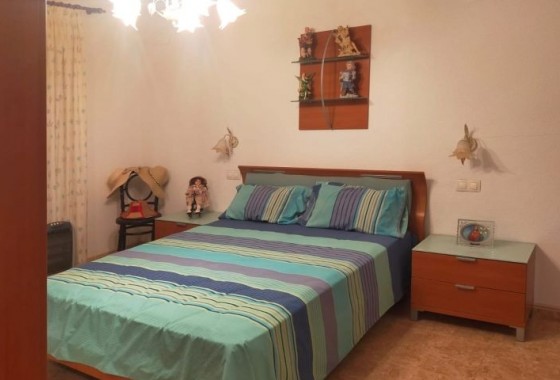 Resale - Detached Villa - Elche